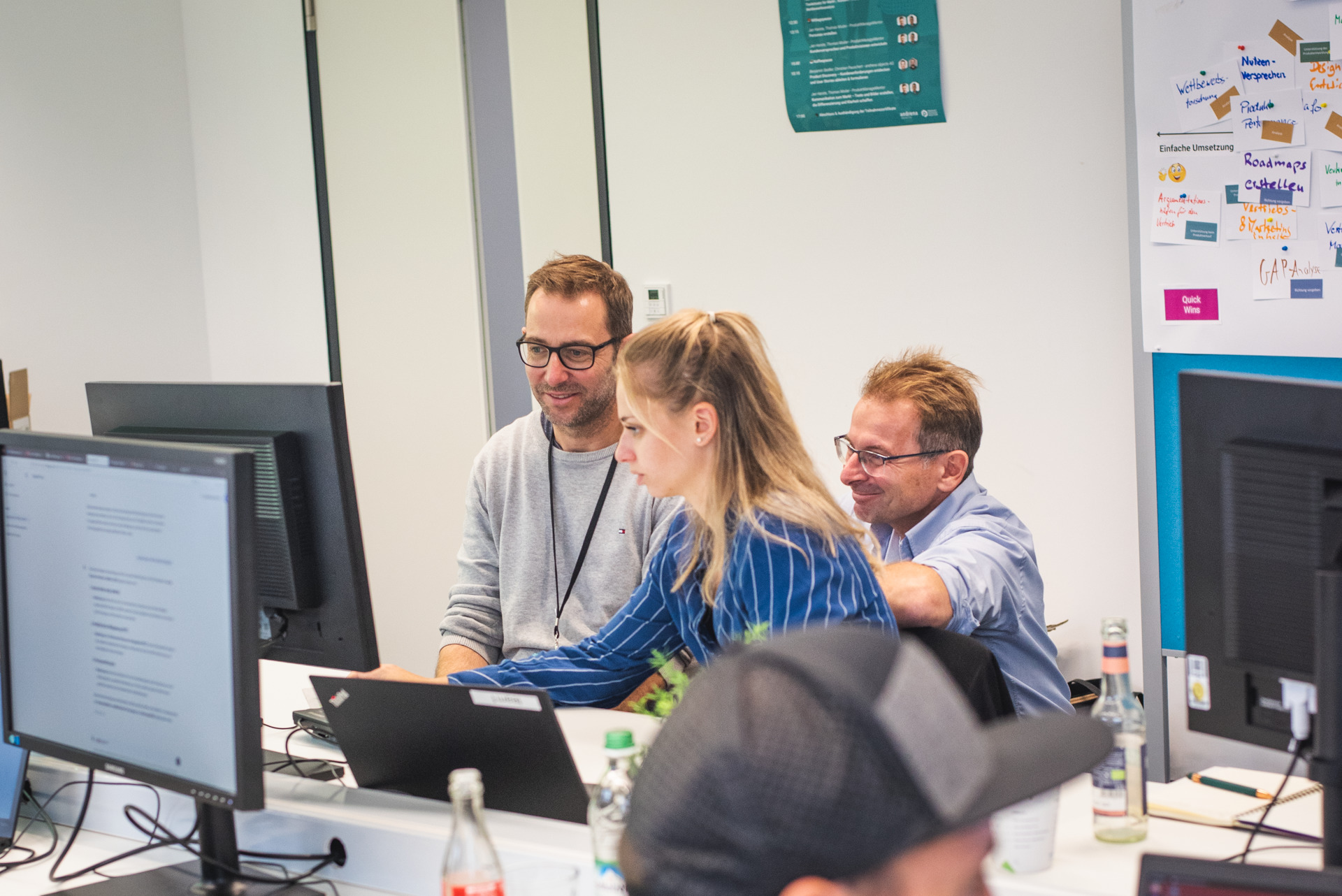 Gemeinsam nutzen wir aktuelle KI-Tools um echte Anwendungsfälle durchzuspielen